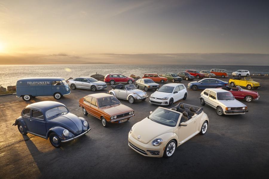  Volkswagen Beetle SEL Final Edition Convertible 2018 года  (NA) (фото 26 из 27)